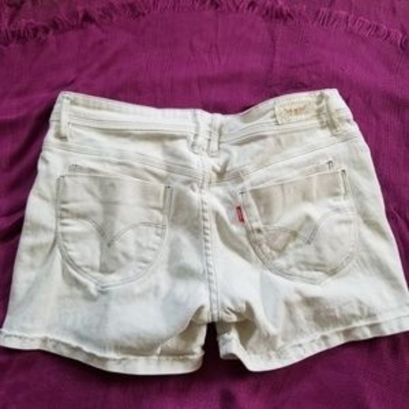 Levi's Rolled Hem White Denim Shorts Size 5 - Picture 3 of 8